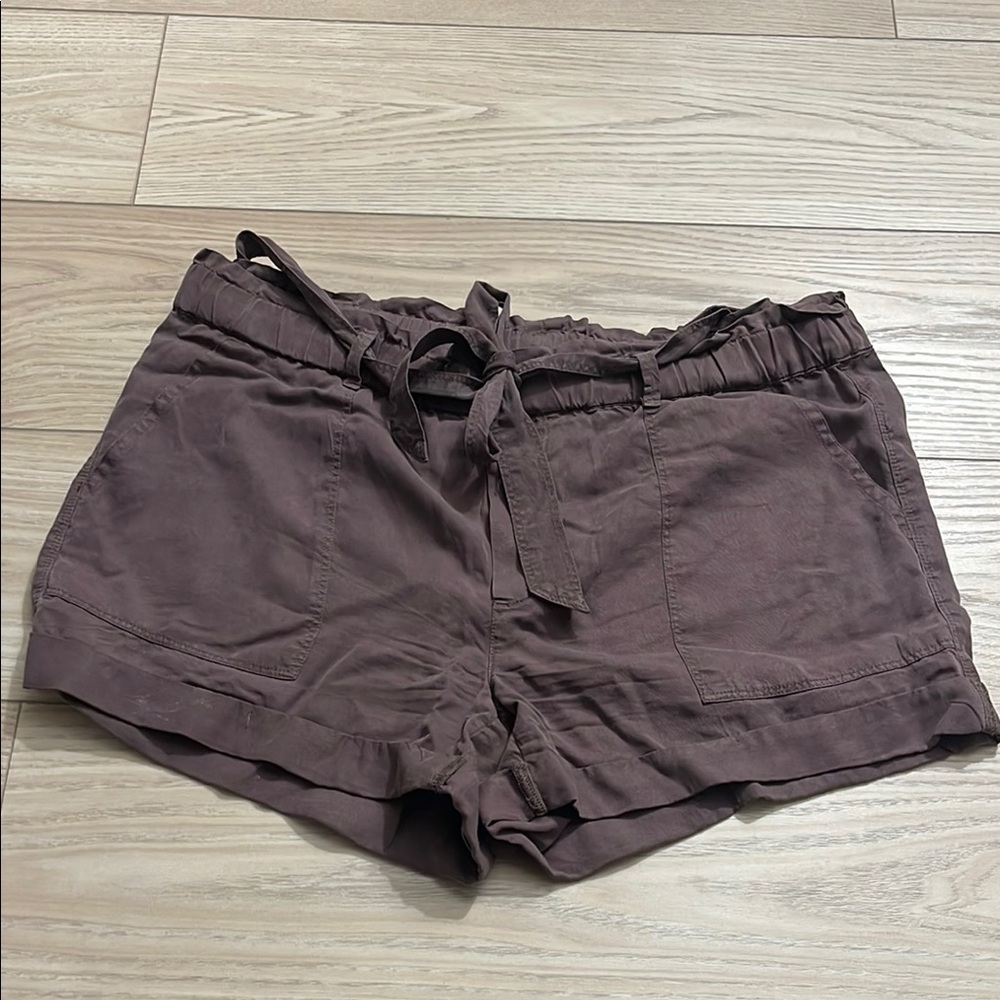 Aerie Brown Cargo Shorts with Relaxed Fit